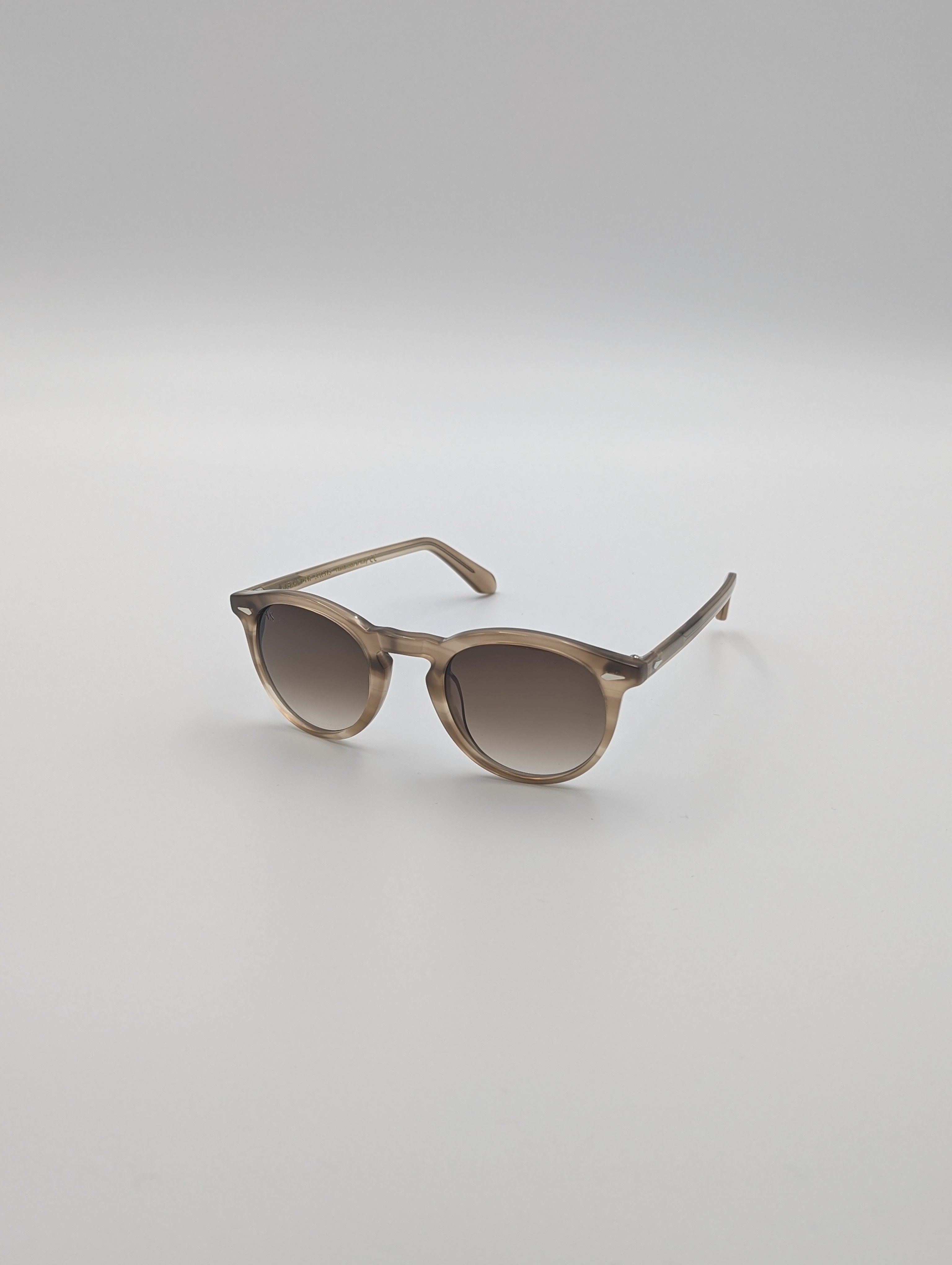 Sunglasses - Iconic - Crema