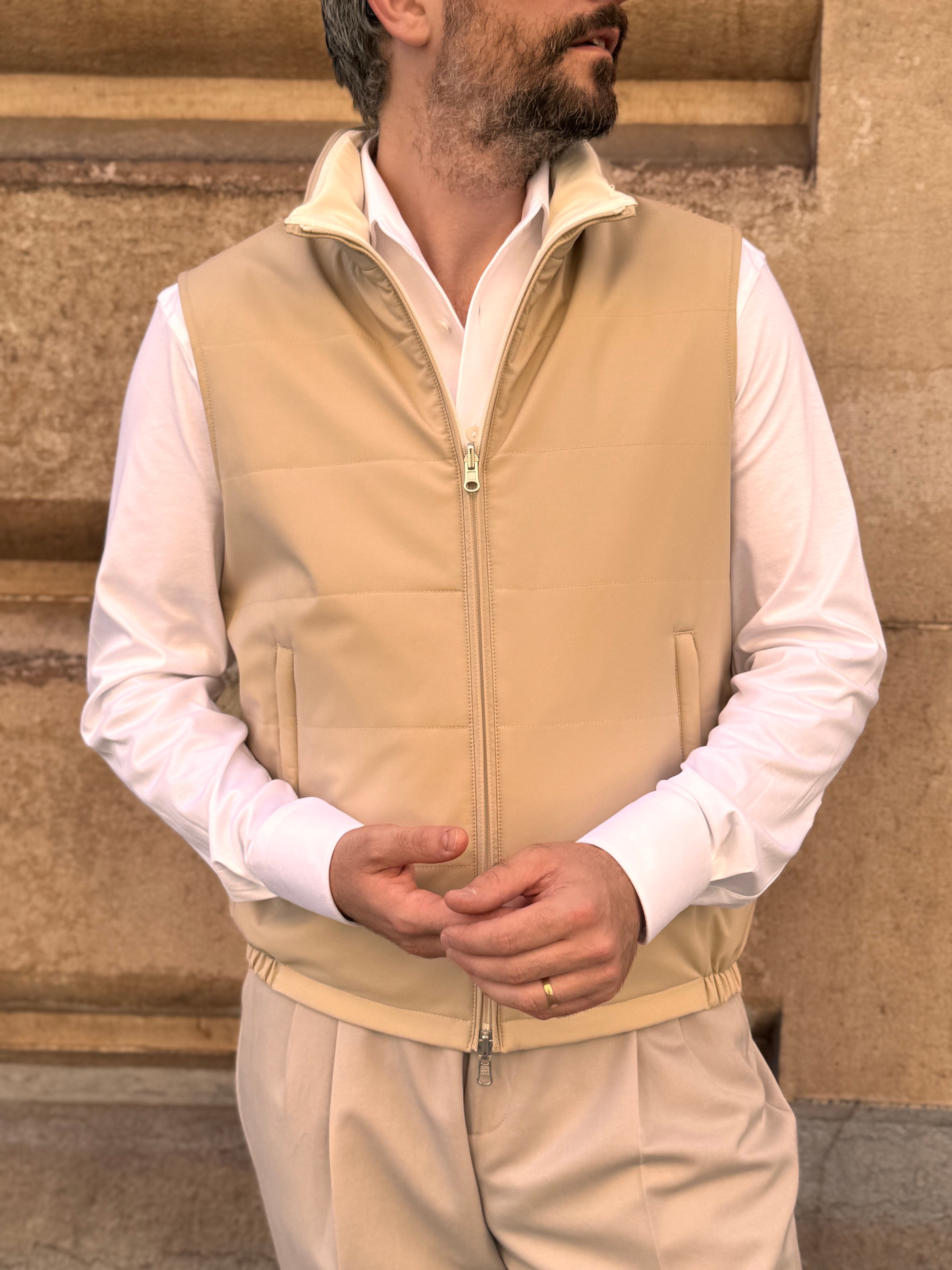 Reversible Sleeveless Jacket - Beige & White